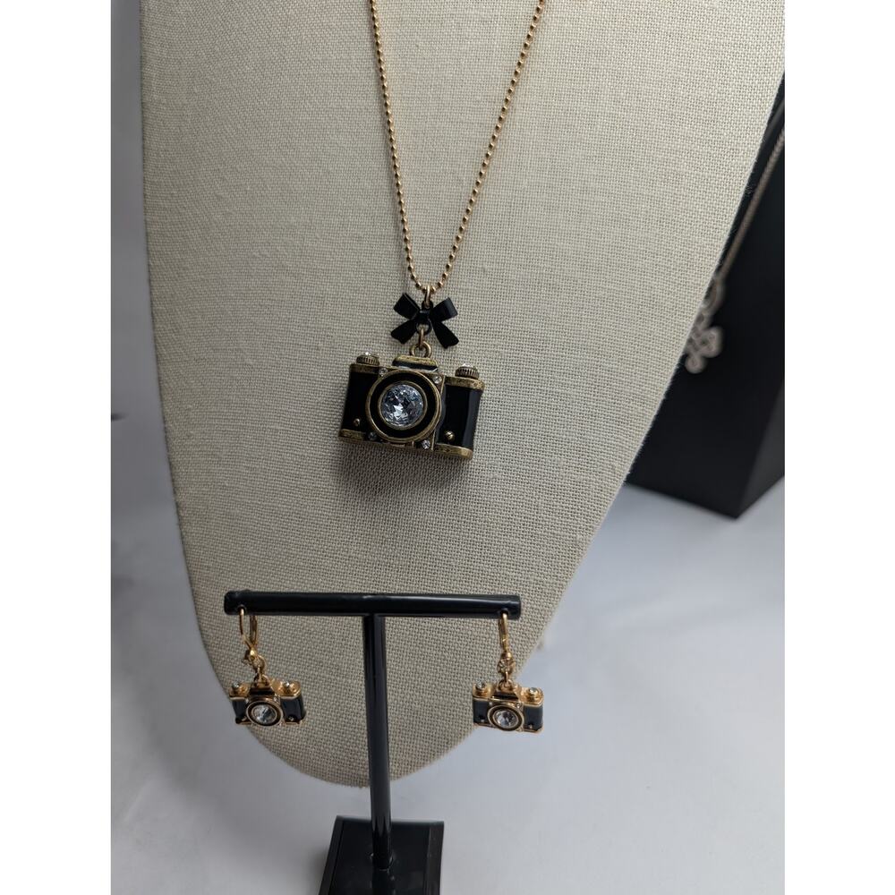 Fashion Camera Necklace & Earrings Set Black Gold Tone Rhinestone Bow Jewelry